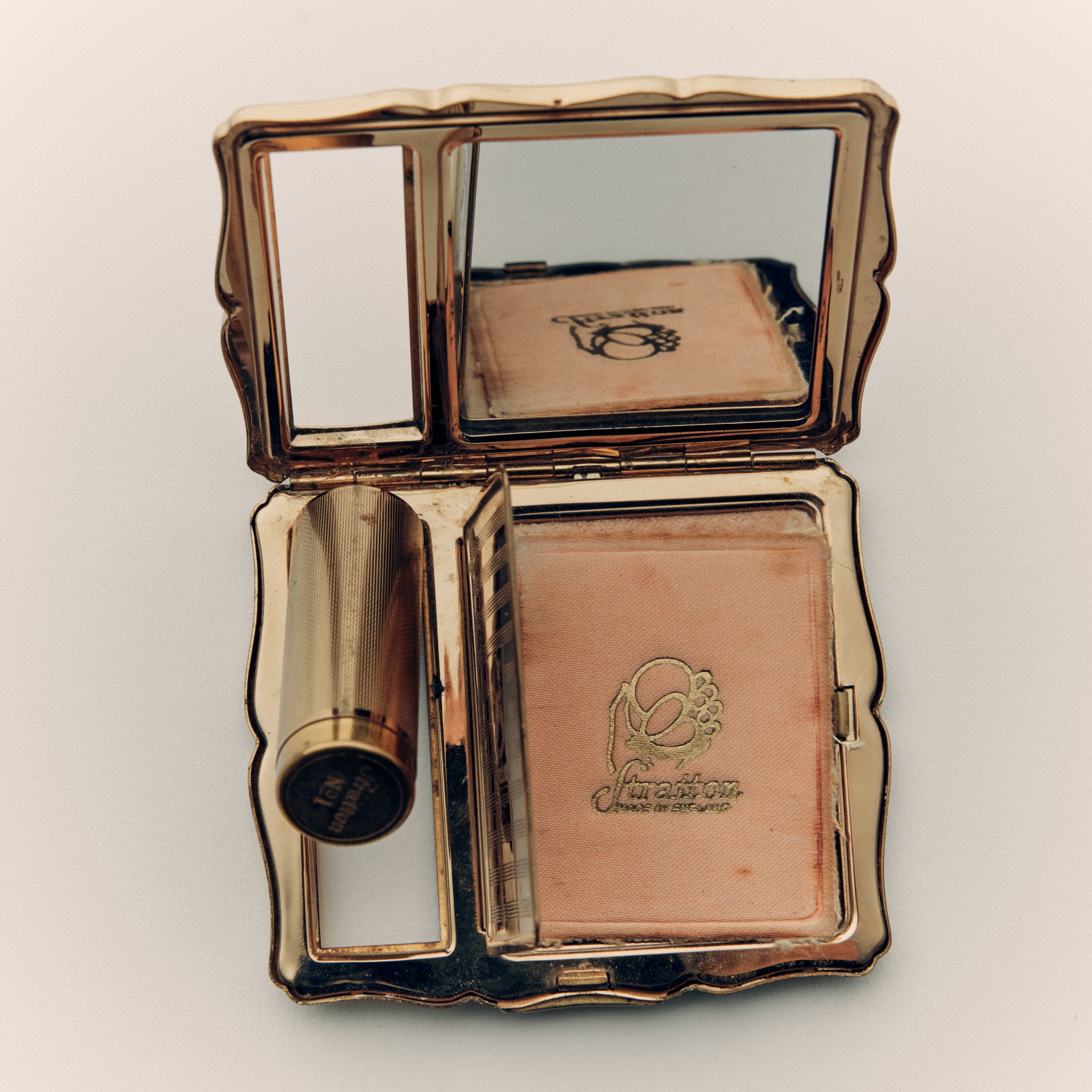 Vintage Stratton Empress Powder Compact with Lipstick Holder - c. 1950s