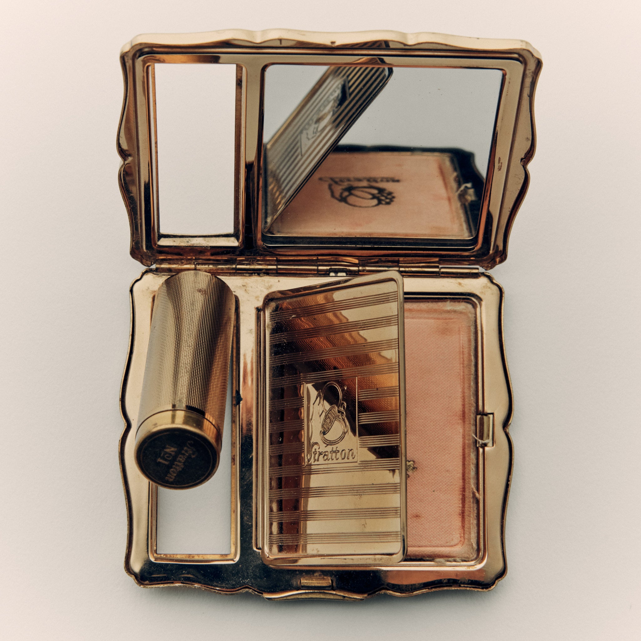 Vintage Stratton Empress Powder Compact with Lipstick Holder - c. 1950s